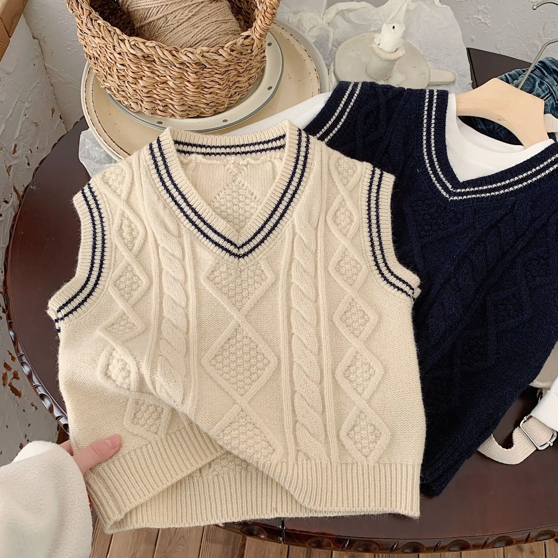 Winter Clothing Activity - Chaleco para niños, ropa de otoño