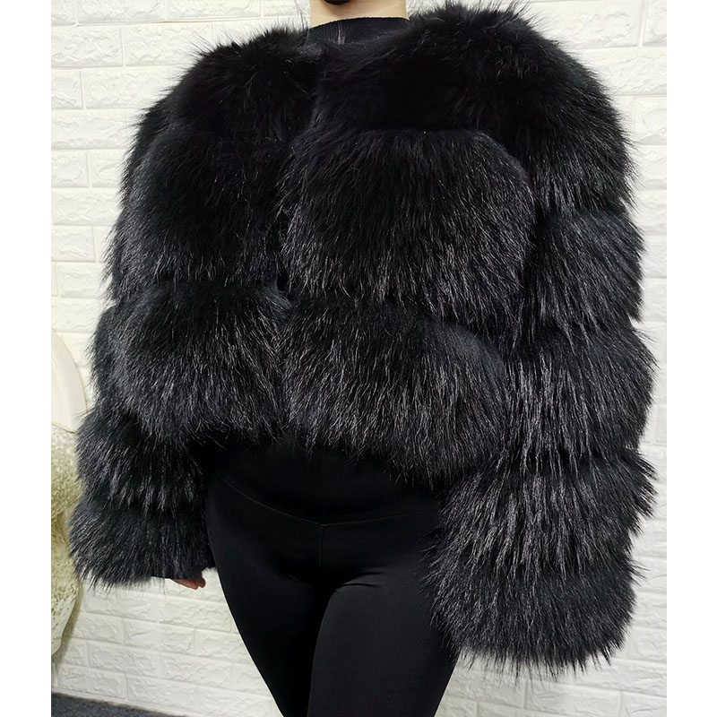 Tops de talla grande de piel m - Winter Clothing Essentials reseña y precio