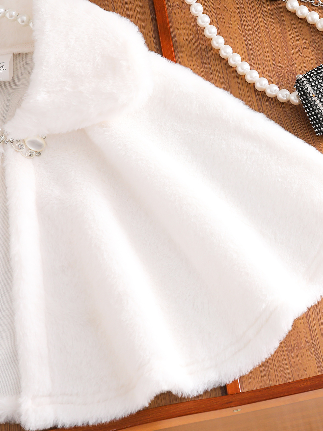 Una capa tipo chal de princesa - Winter Clothing Activity reseña y precio
